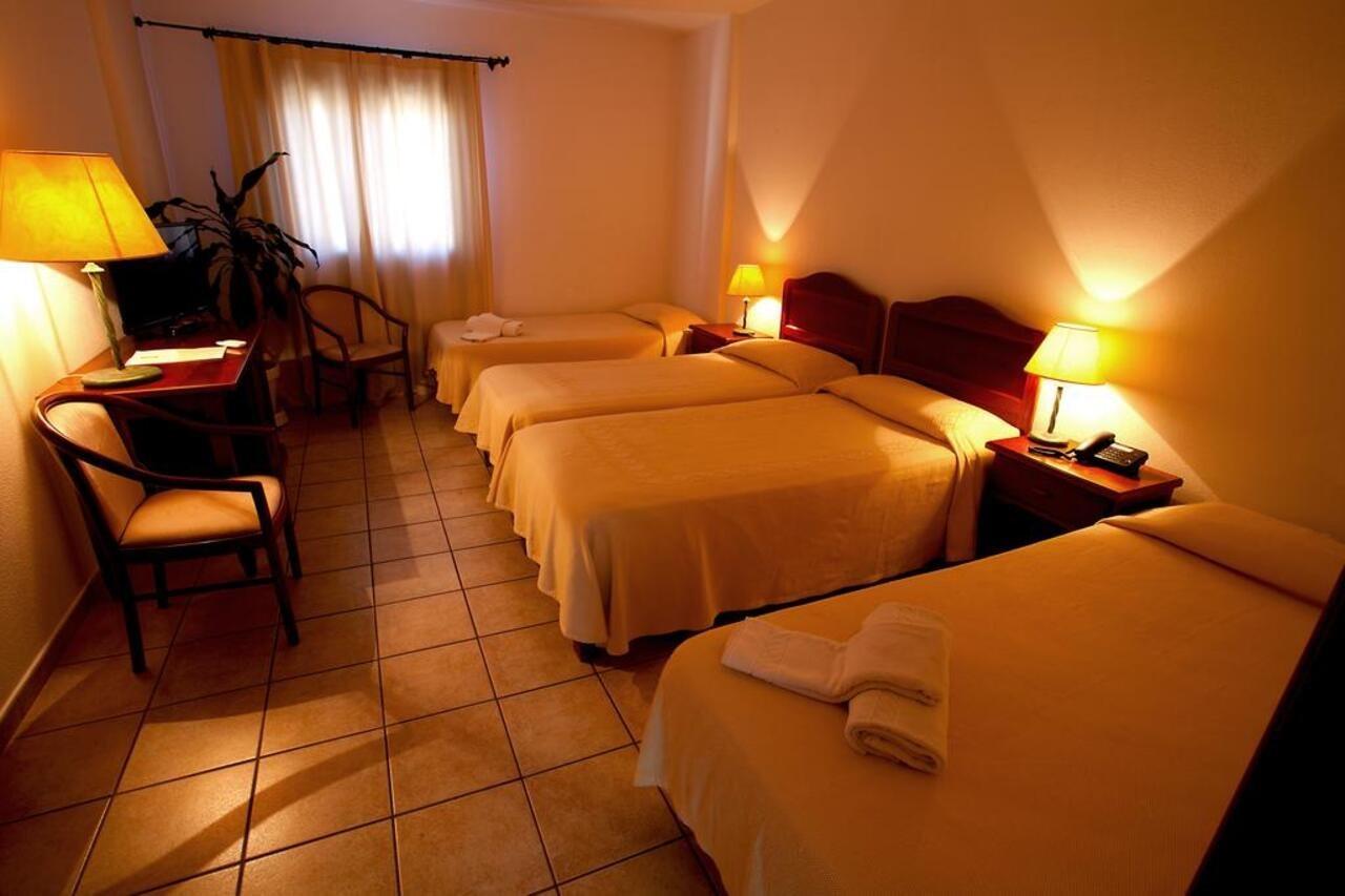 Moderno Hotel 3*