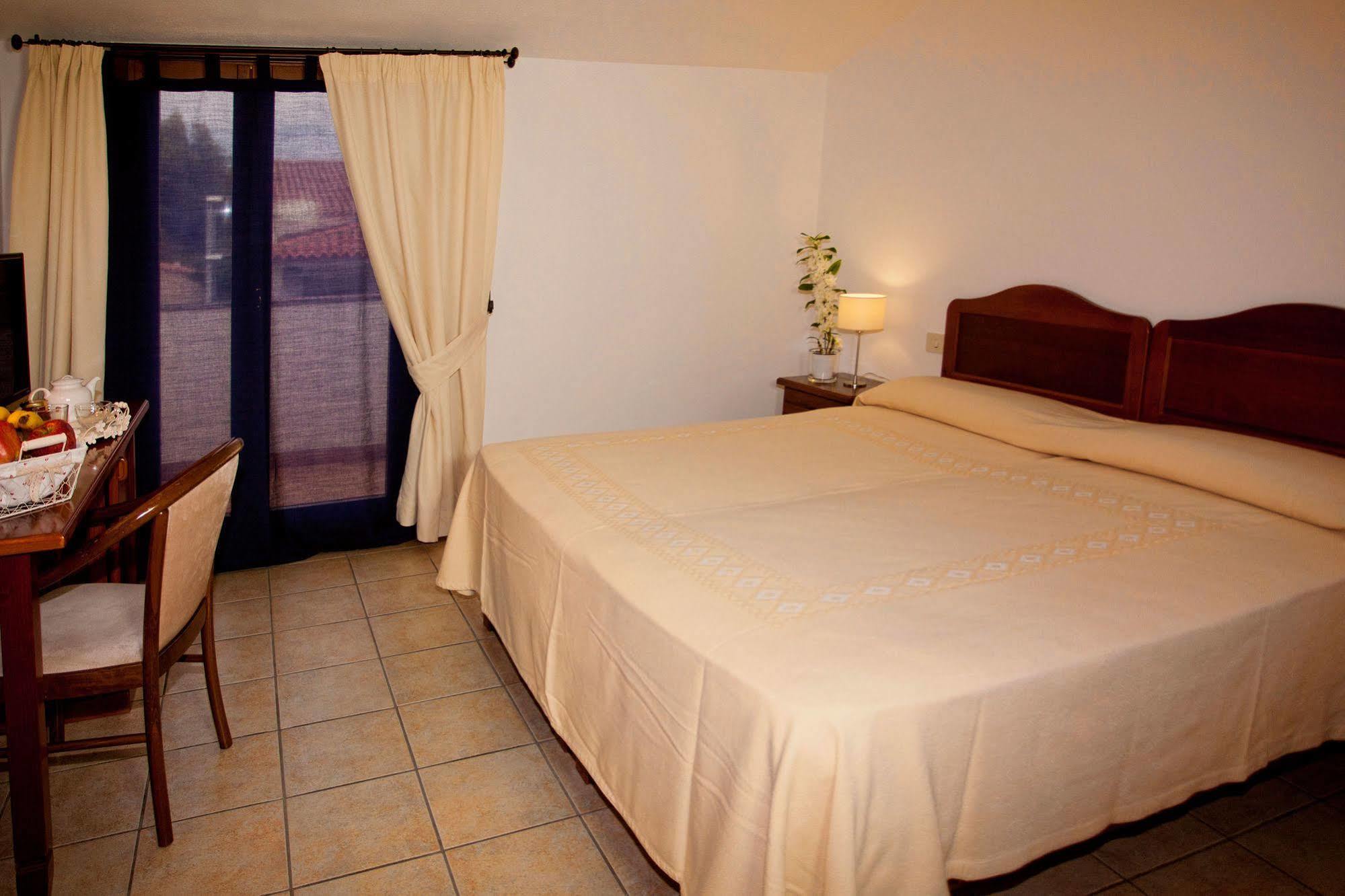 Hotel Moderno 3*